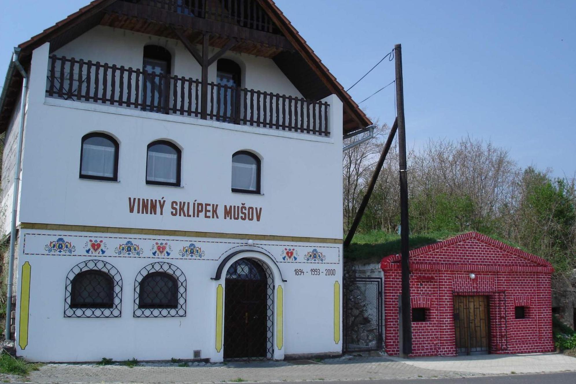 Hotel Penzion Sklipek Musov Pasohlávky Exterior foto